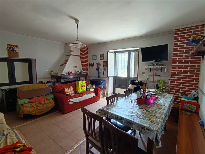 casa indipendente in vendita a Ruviano