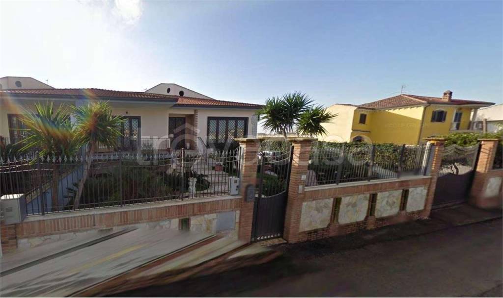 casa indipendente in vendita a San Cipriano d'Aversa