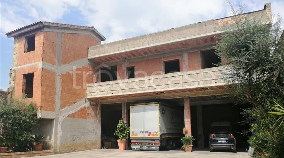 casa indipendente in vendita a San Cipriano d'Aversa