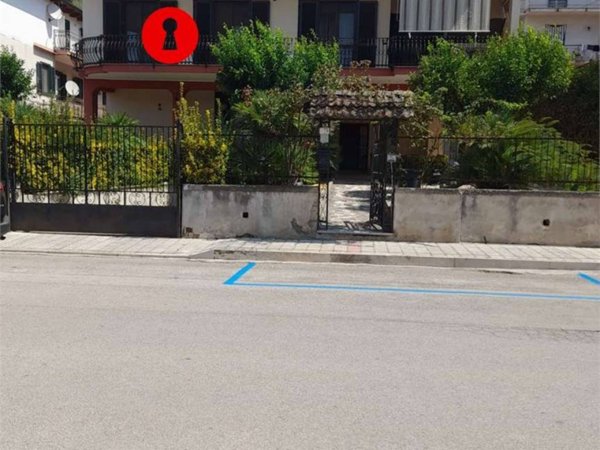 casa indipendente in vendita a San Felice a Cancello