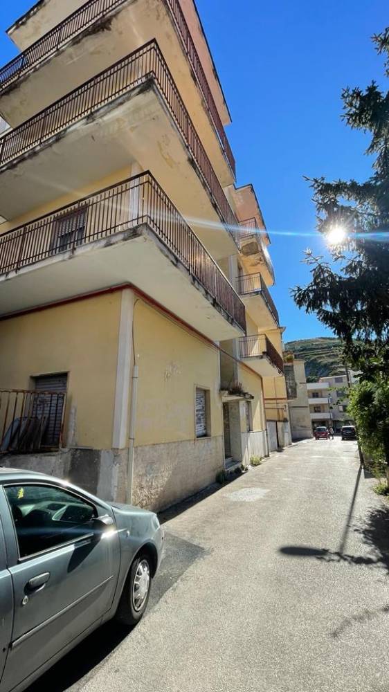 intera palazzina in vendita a San Felice a Cancello