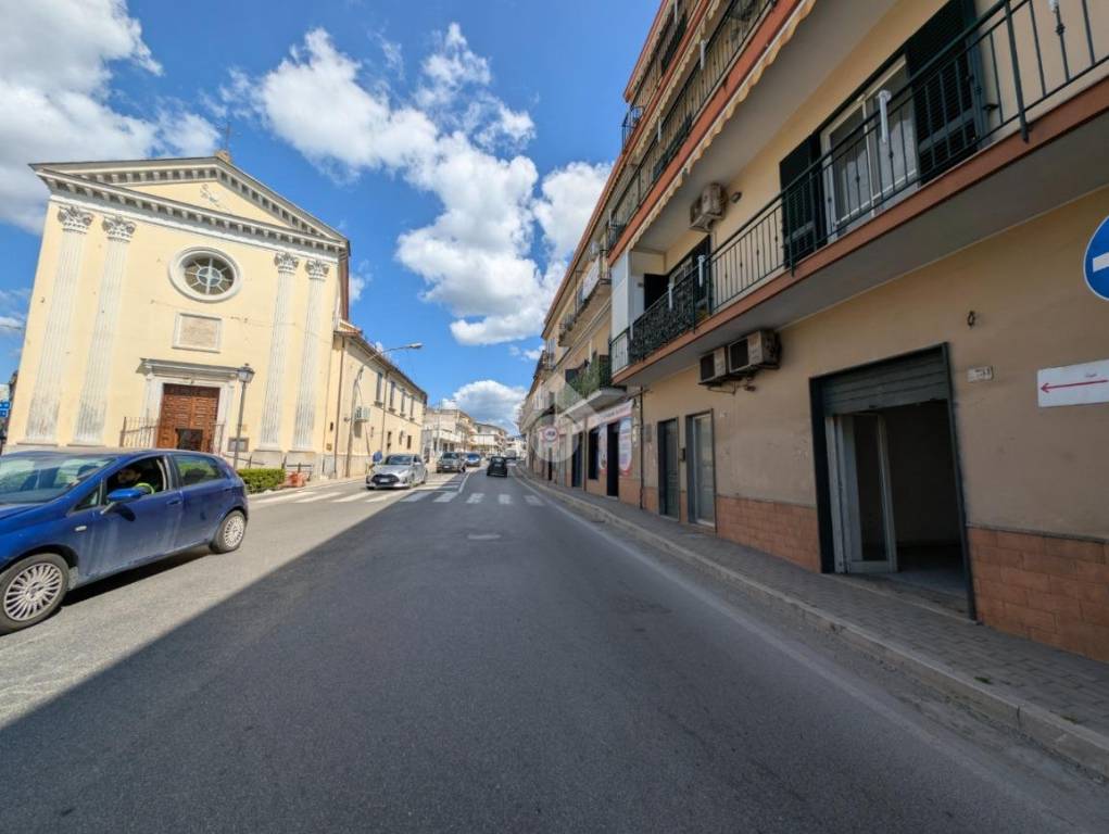 negozio in vendita a San Felice a Cancello in zona Cancello