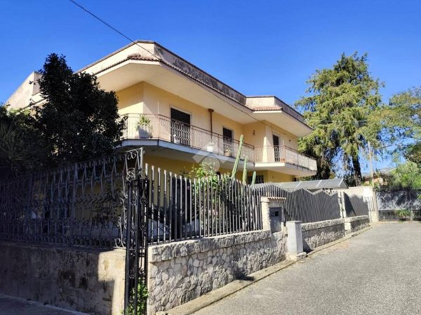 casa indipendente in vendita a San Felice a Cancello in zona Cancello