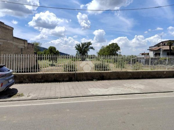 terreno agricolo in vendita a San Felice a Cancello in zona Trotti