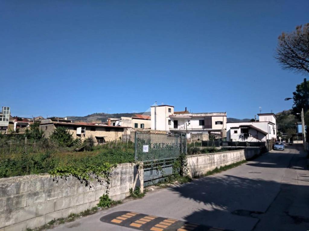 terreno agricolo in vendita a San Felice a Cancello in zona Trotti
