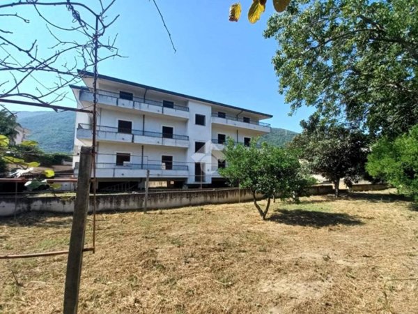 intera palazzina in vendita a San Felice a Cancello