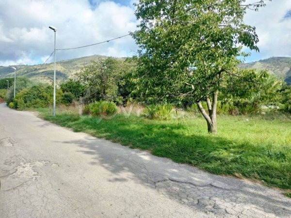 terreno agricolo in vendita a San Felice a Cancello