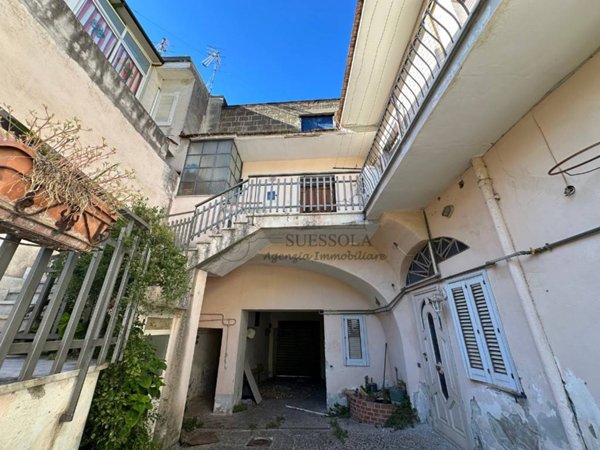 casa indipendente in vendita a San Felice a Cancello in zona Cancello