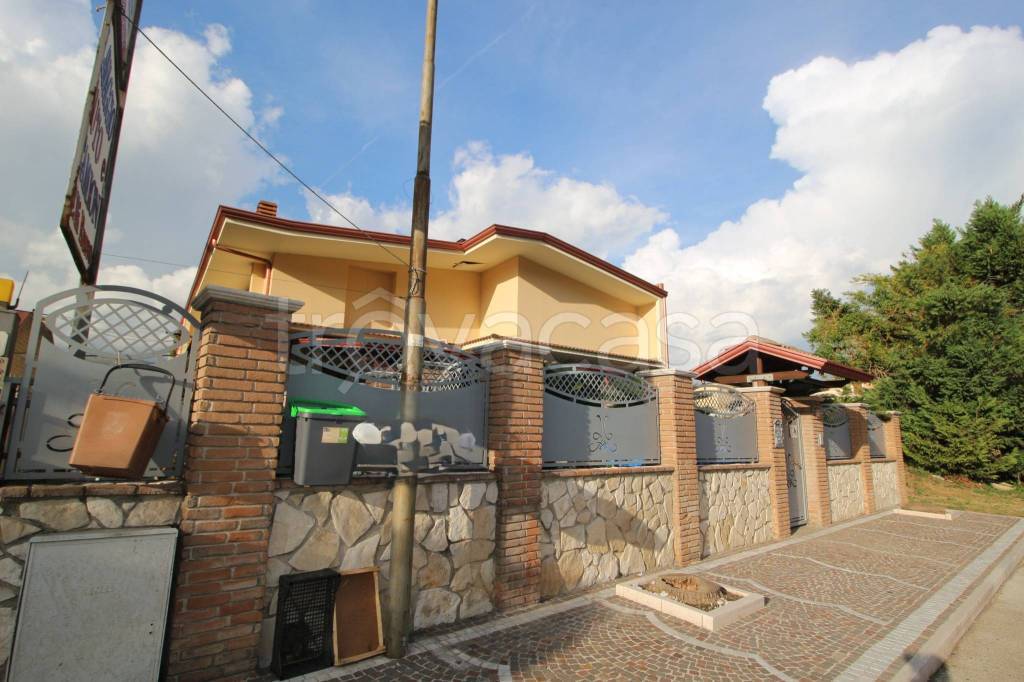 casa indipendente in vendita a San Felice a Cancello in zona Cancello