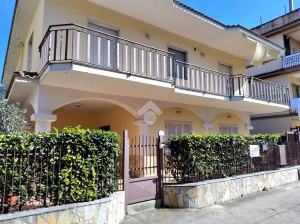 casa indipendente in vendita a San Felice a Cancello in zona San Felice