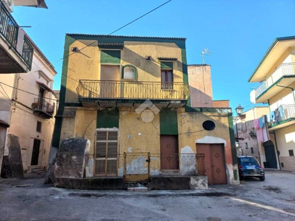 casa indipendente in vendita a San Felice a Cancello in zona Cancello