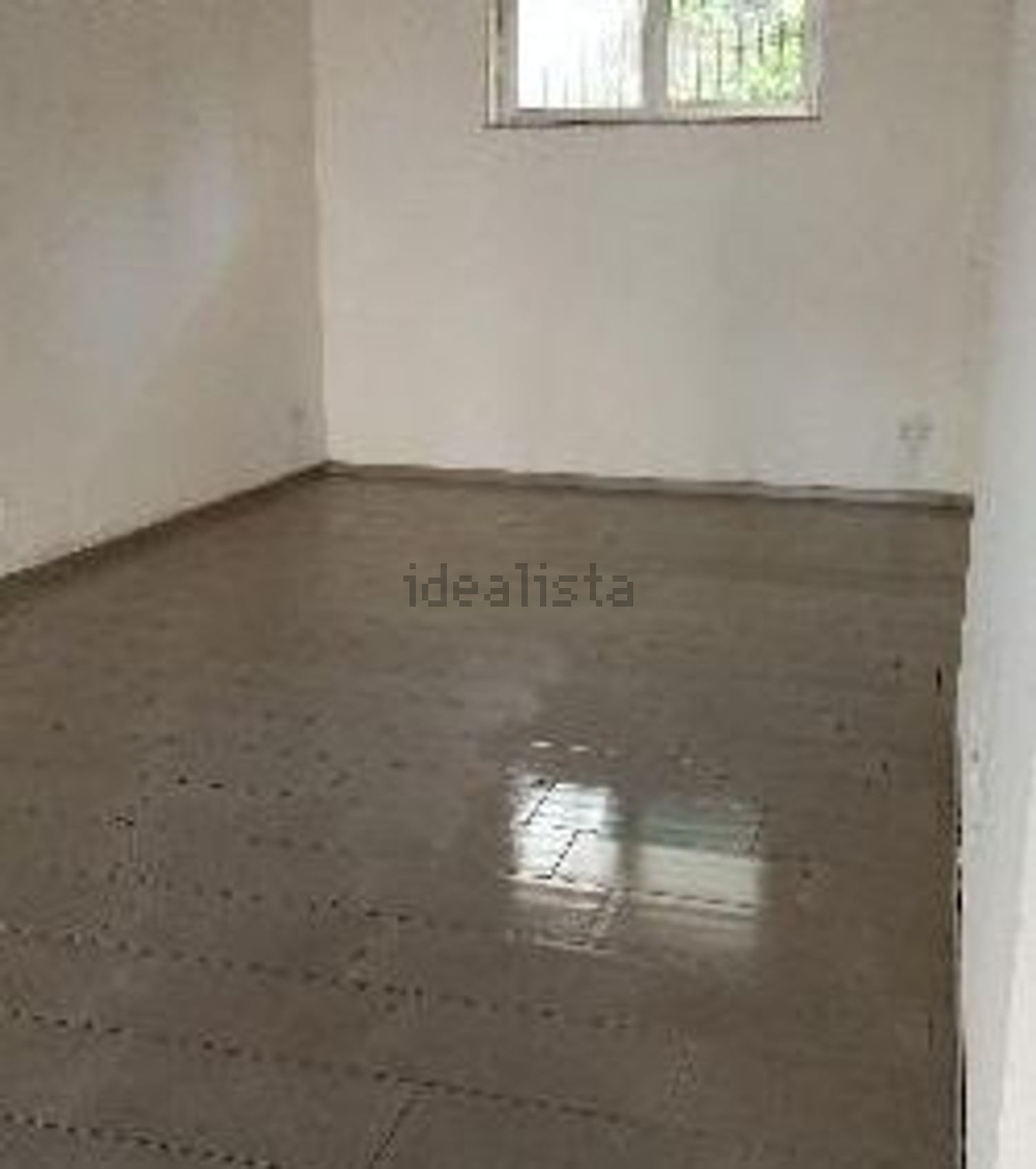 locale commerciale in vendita a San Felice a Cancello