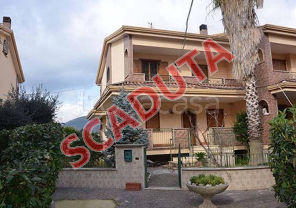 casa indipendente in vendita a San Felice a Cancello in zona Cancello