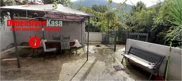 intera palazzina in vendita a San Felice a Cancello