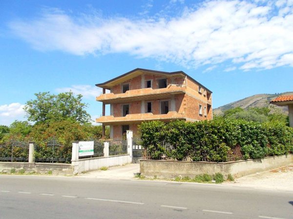 casa indipendente in vendita a San Felice a Cancello