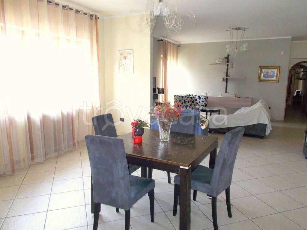 casa indipendente in vendita a San Felice a Cancello