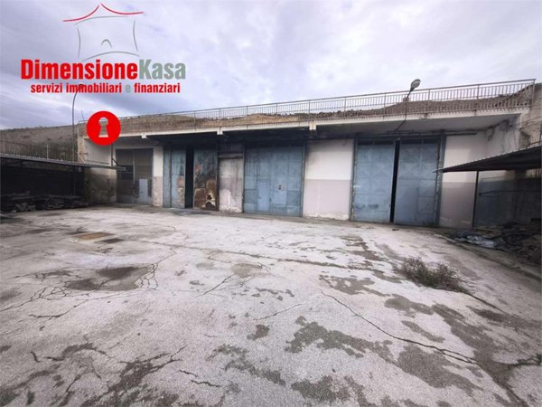 negozio in vendita a San Felice a Cancello