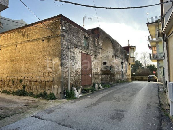 casa indipendente in vendita a San Felice a Cancello in zona Cancello
