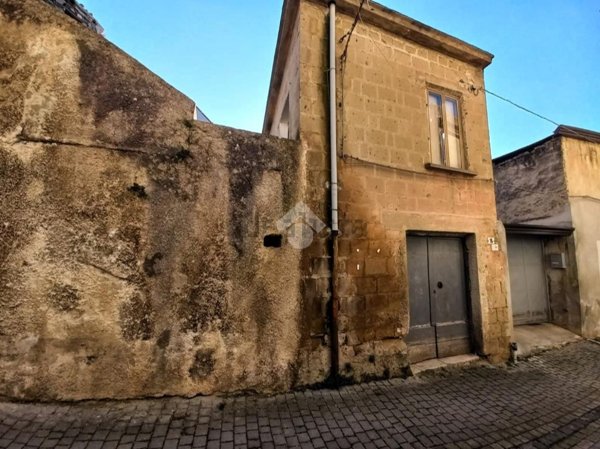 casa indipendente in vendita a San Felice a Cancello in zona Casazenca