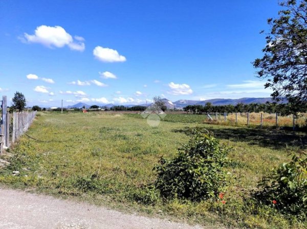 terreno in vendita a San Felice a Cancello in zona Cancello