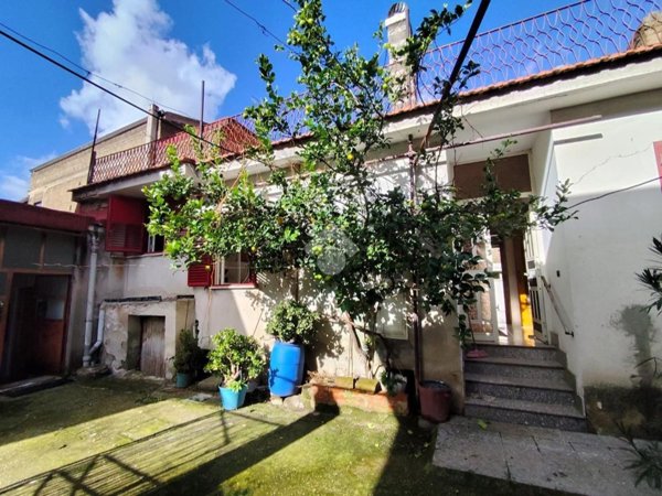 casa indipendente in vendita a San Felice a Cancello