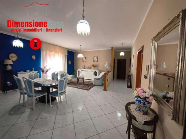 intera palazzina in vendita a San Felice a Cancello