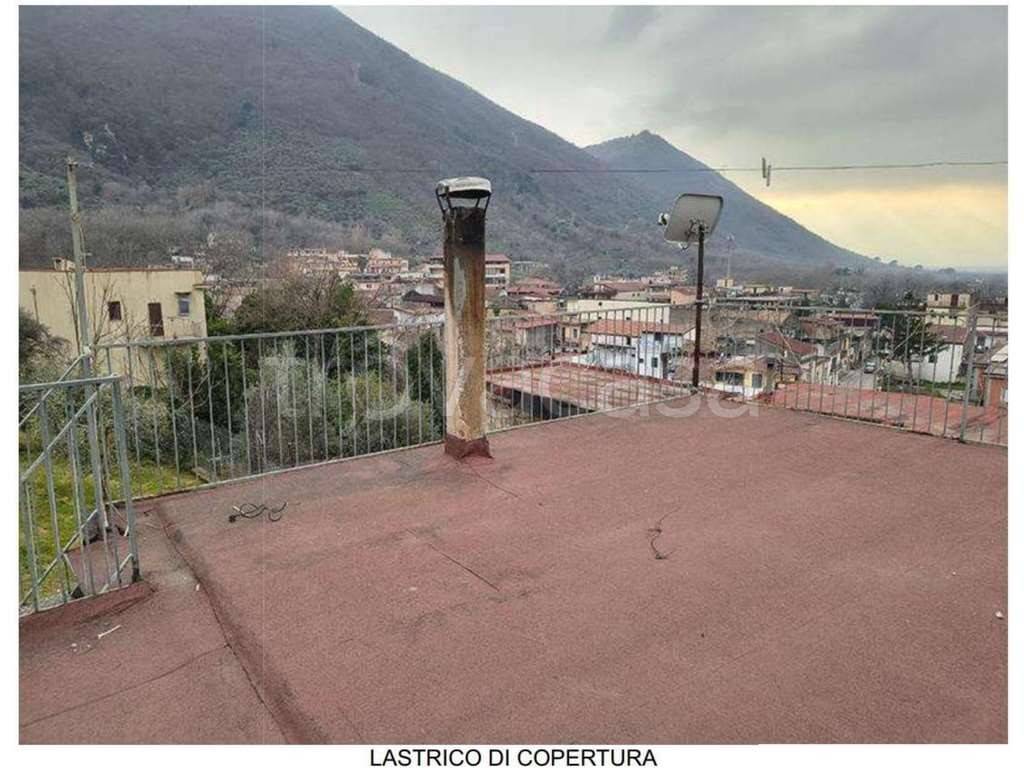 casa indipendente in vendita a San Felice a Cancello in zona Casazenca
