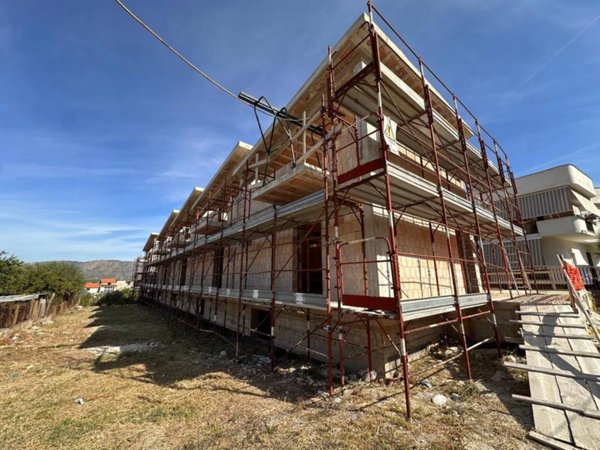 casa indipendente in vendita a San Felice a Cancello in zona Cancello