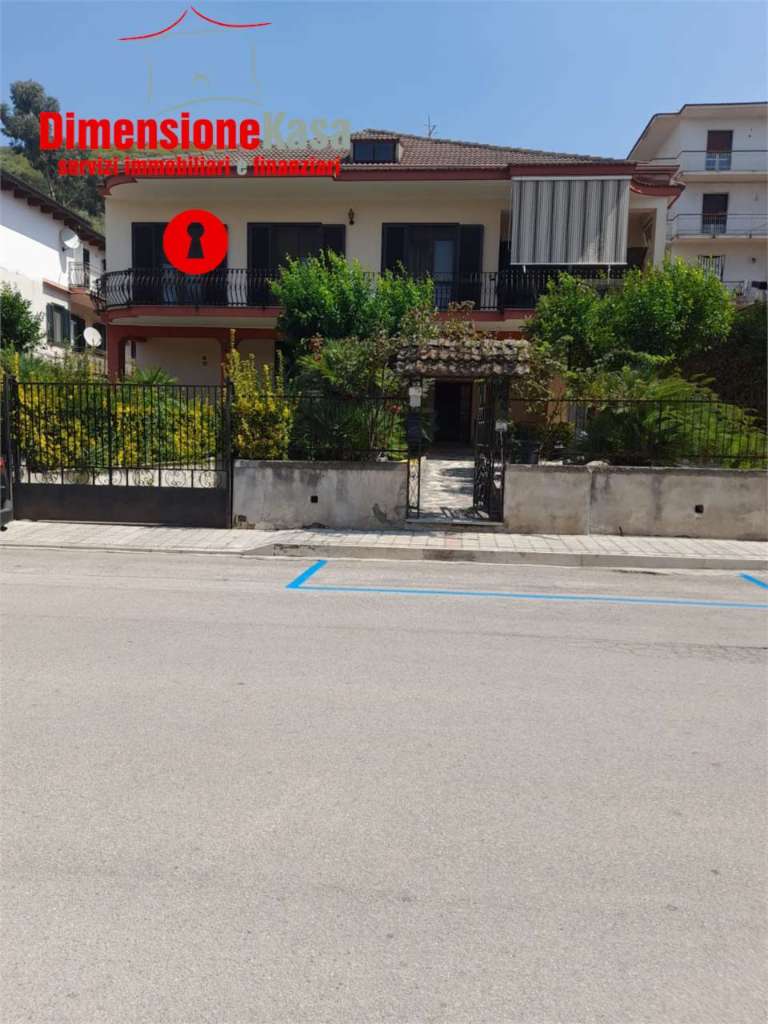 casa indipendente in vendita a San Felice a Cancello in zona Cancello