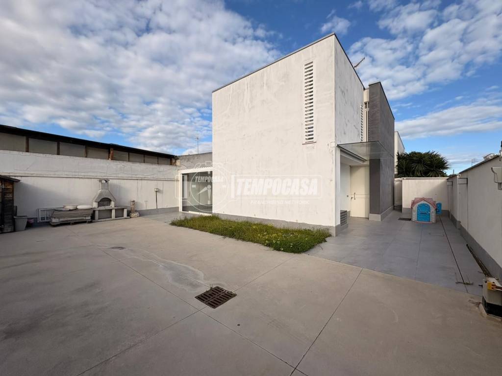 casa indipendente in vendita a San Marcellino