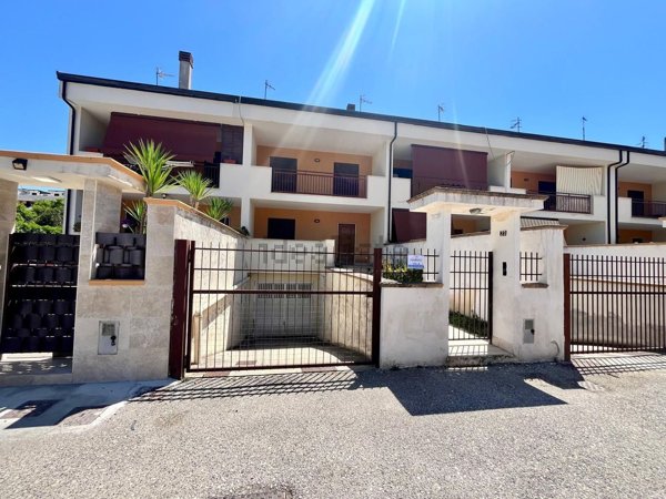 casa indipendente in vendita a San Marcellino
