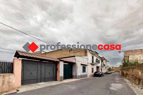 casa indipendente in vendita a San Nicola la Strada