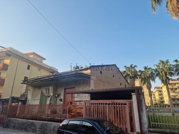 casa indipendente in vendita a San Nicola la Strada