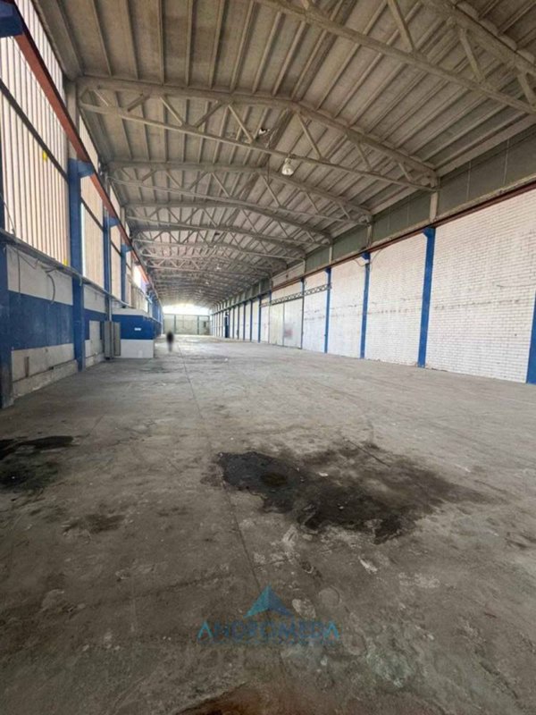 capannone in vendita a San Nicola la Strada