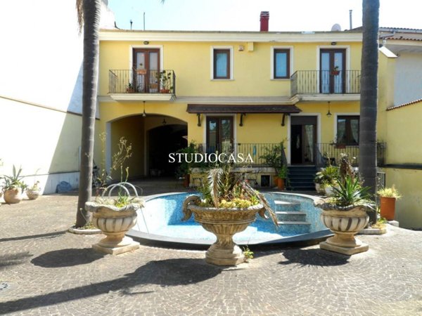 casa indipendente in vendita a San Nicola la Strada