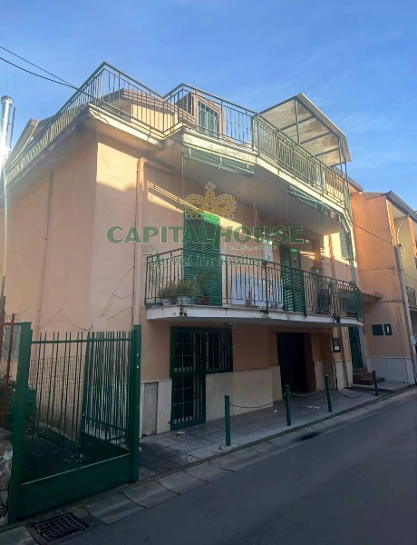 casa indipendente in vendita a San Nicola la Strada