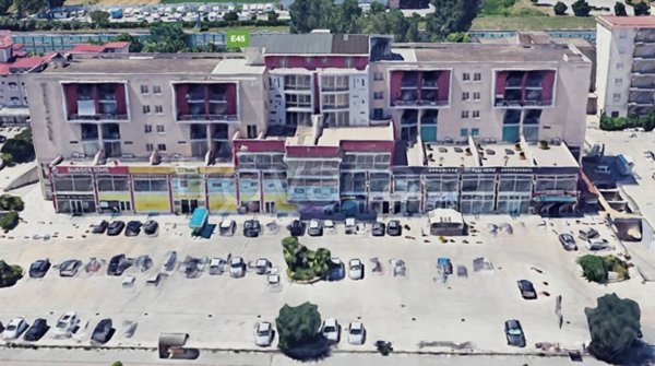 negozio in vendita a San Nicola la Strada