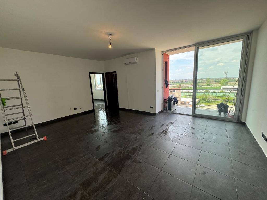 ufficio in vendita a San Nicola la Strada