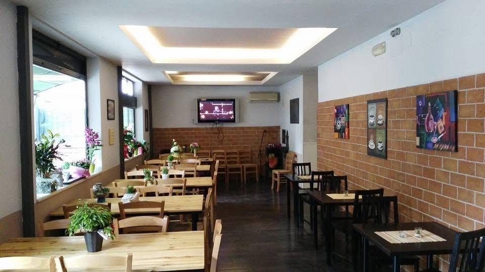 intera palazzina in vendita a San Nicola la Strada