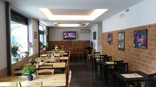 locale commerciale in vendita a San Nicola la Strada