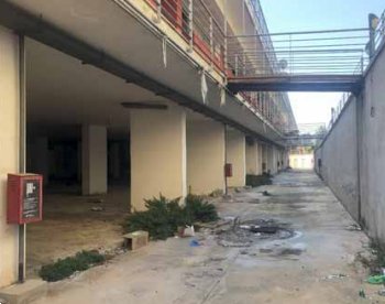 locale di sgombero in vendita a San Nicola la Strada