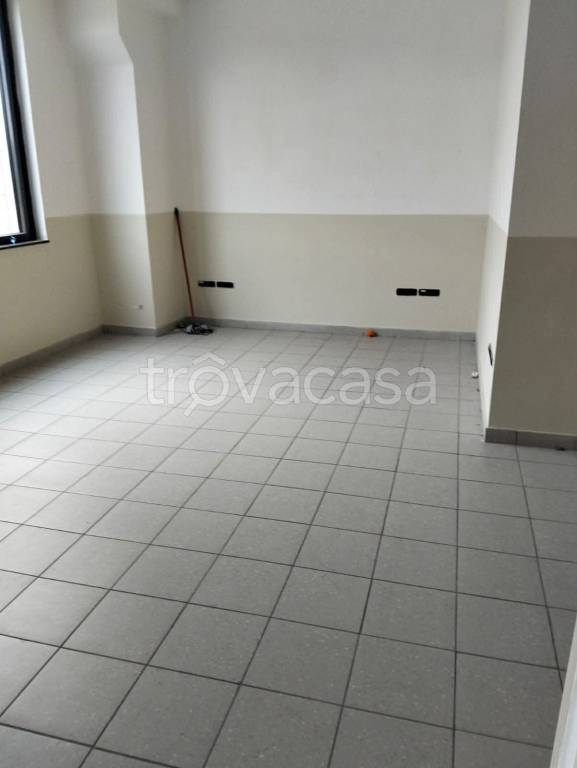 ufficio in vendita a San Nicola la Strada