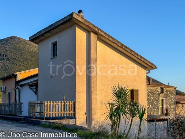 casa indipendente in vendita a San Pietro Infine