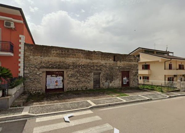 locale commerciale in vendita a San Pietro Infine