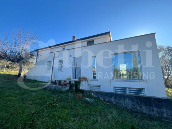casa indipendente in vendita a San Potito Sannitico