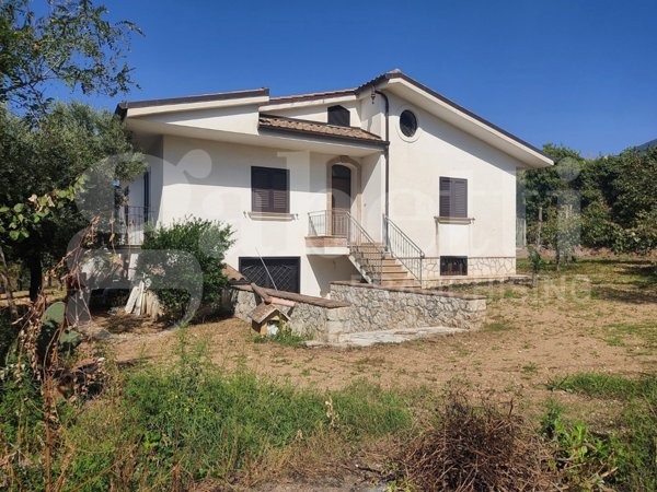 casa indipendente in vendita a San Potito Sannitico