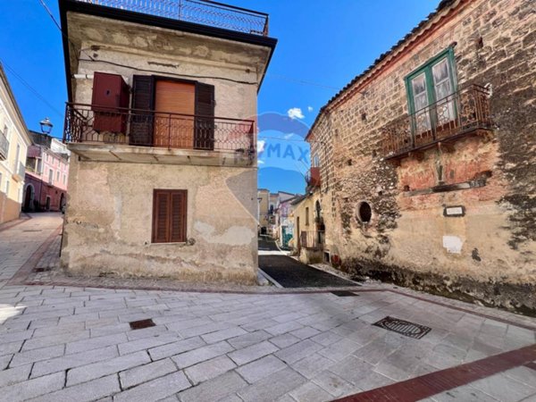 casa indipendente in vendita a San Potito Sannitico