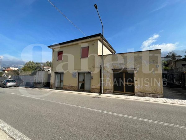 casa indipendente in vendita a San Potito Sannitico