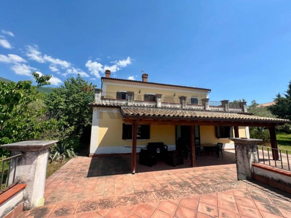 casa indipendente in vendita a San Potito Sannitico