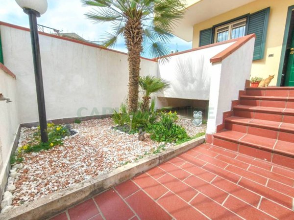 casa indipendente in vendita a San Prisco